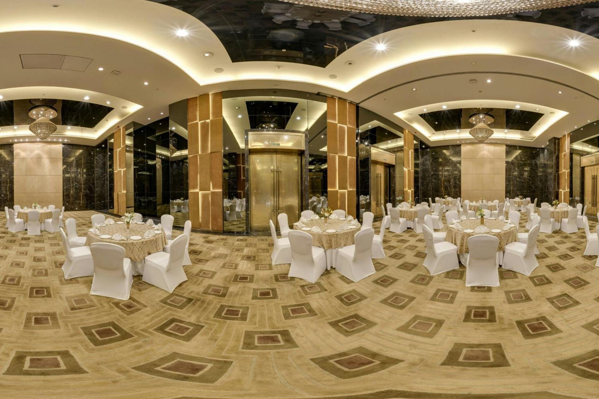 Renaissance Lucknow Hotel, Gomti Nagar Exterior photo