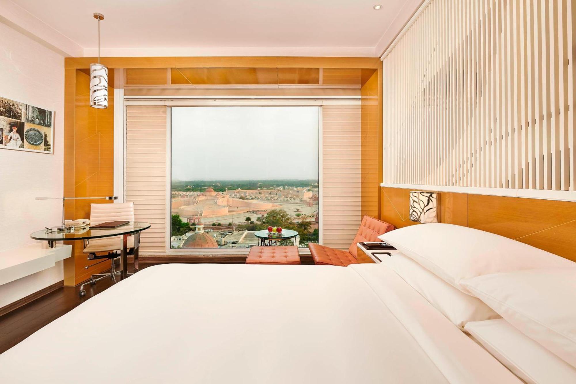 Renaissance Lucknow Hotel, Gomti Nagar Exterior photo