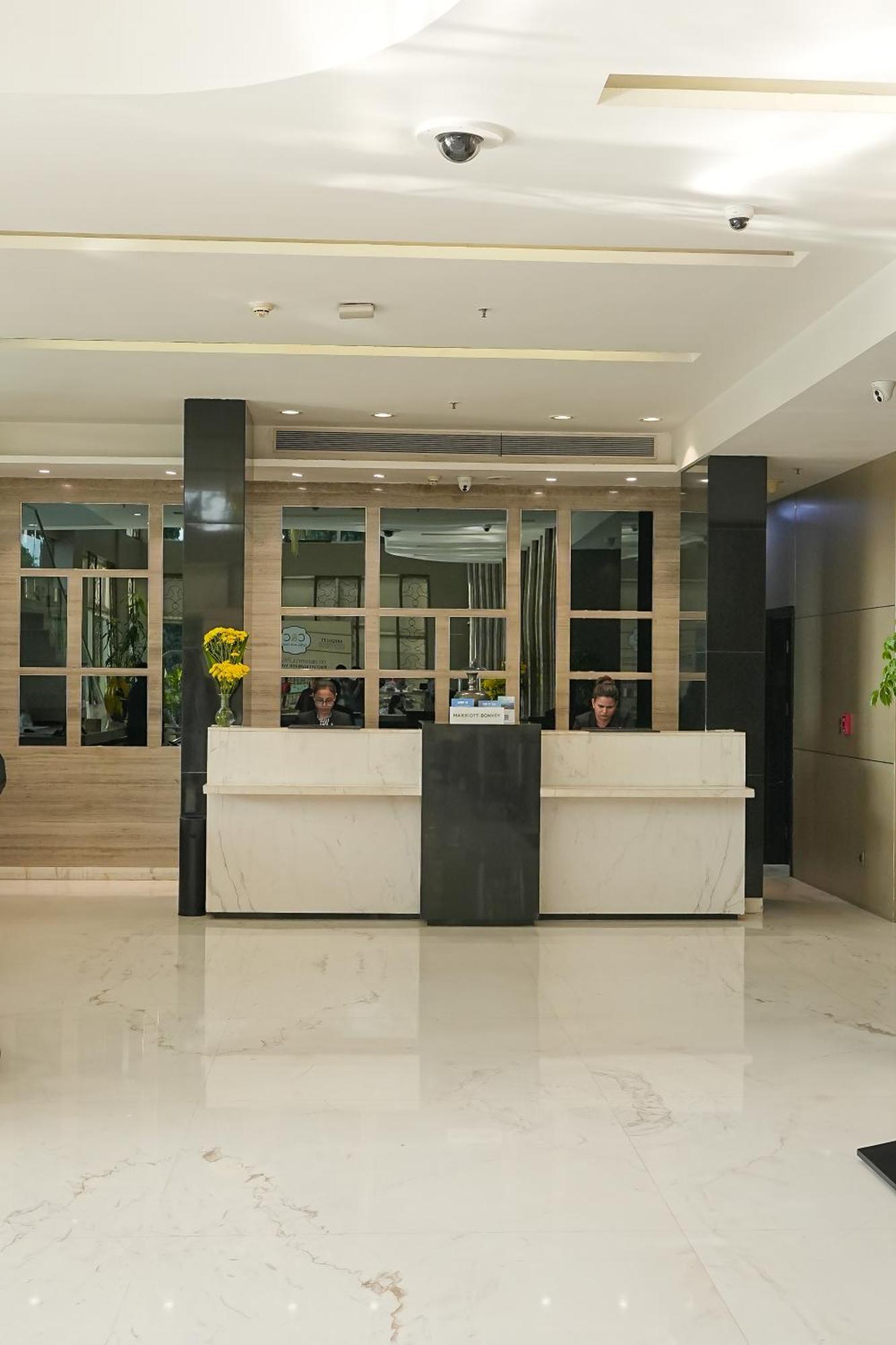 Renaissance Lucknow Hotel, Gomti Nagar Exterior photo